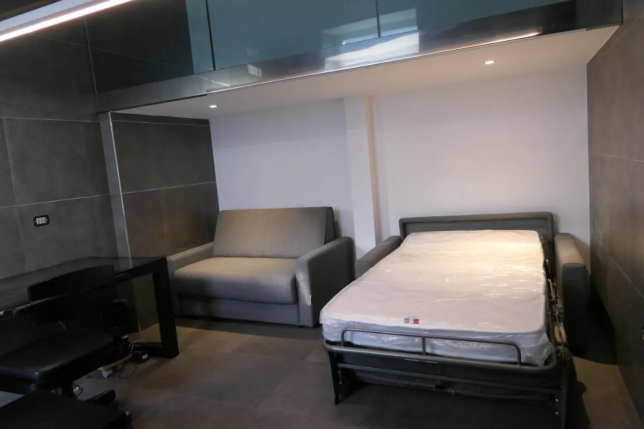 Fara House Benessere Naples 0*,  Italy